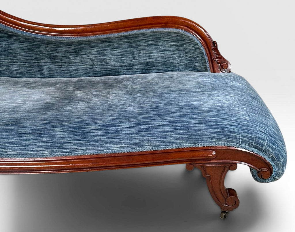 Antique Victorian Mahogany Swan Back Velvet Chaise Longue