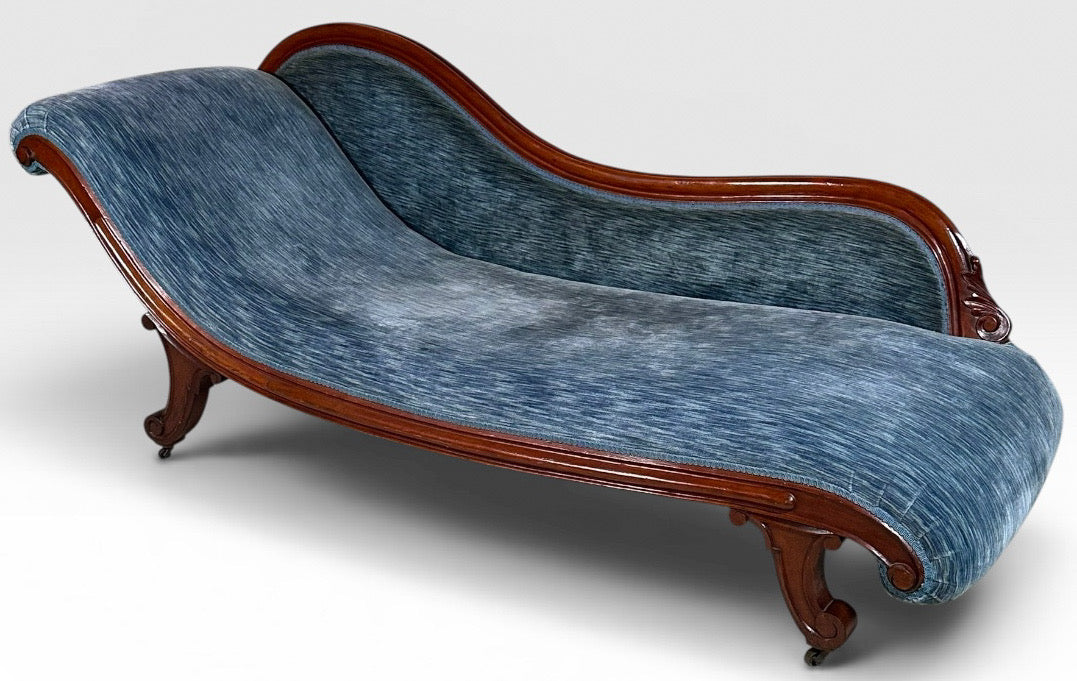 Antique Victorian Mahogany Swan Back Velvet Chaise Longue