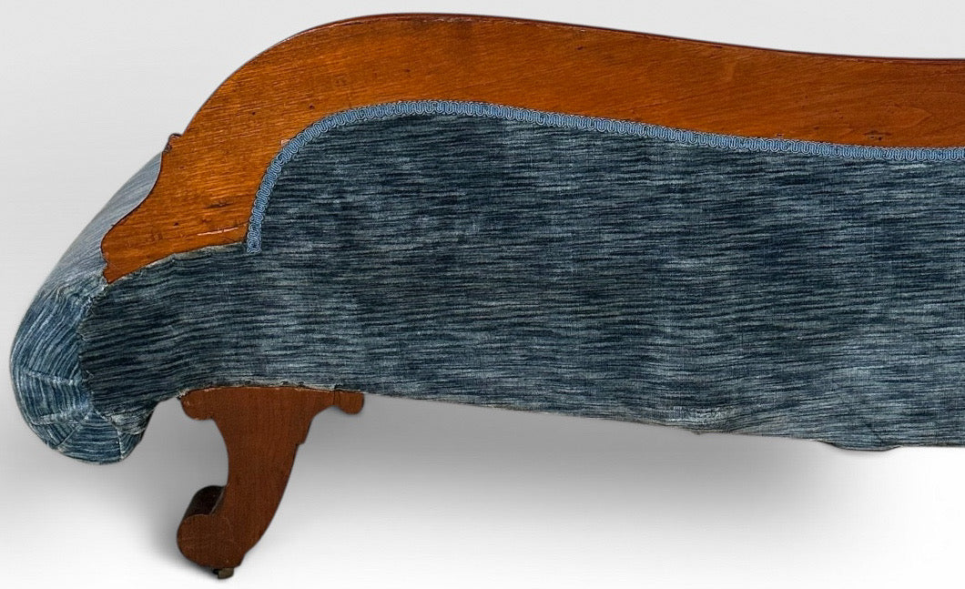 Antique Victorian Mahogany Swan Back Velvet Chaise Longue