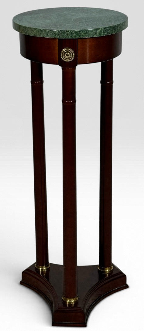 Vintage The Bombay Company Traditional Gold Brass Accent Green Marble Top Mahogany Plant Stand Pedestal
