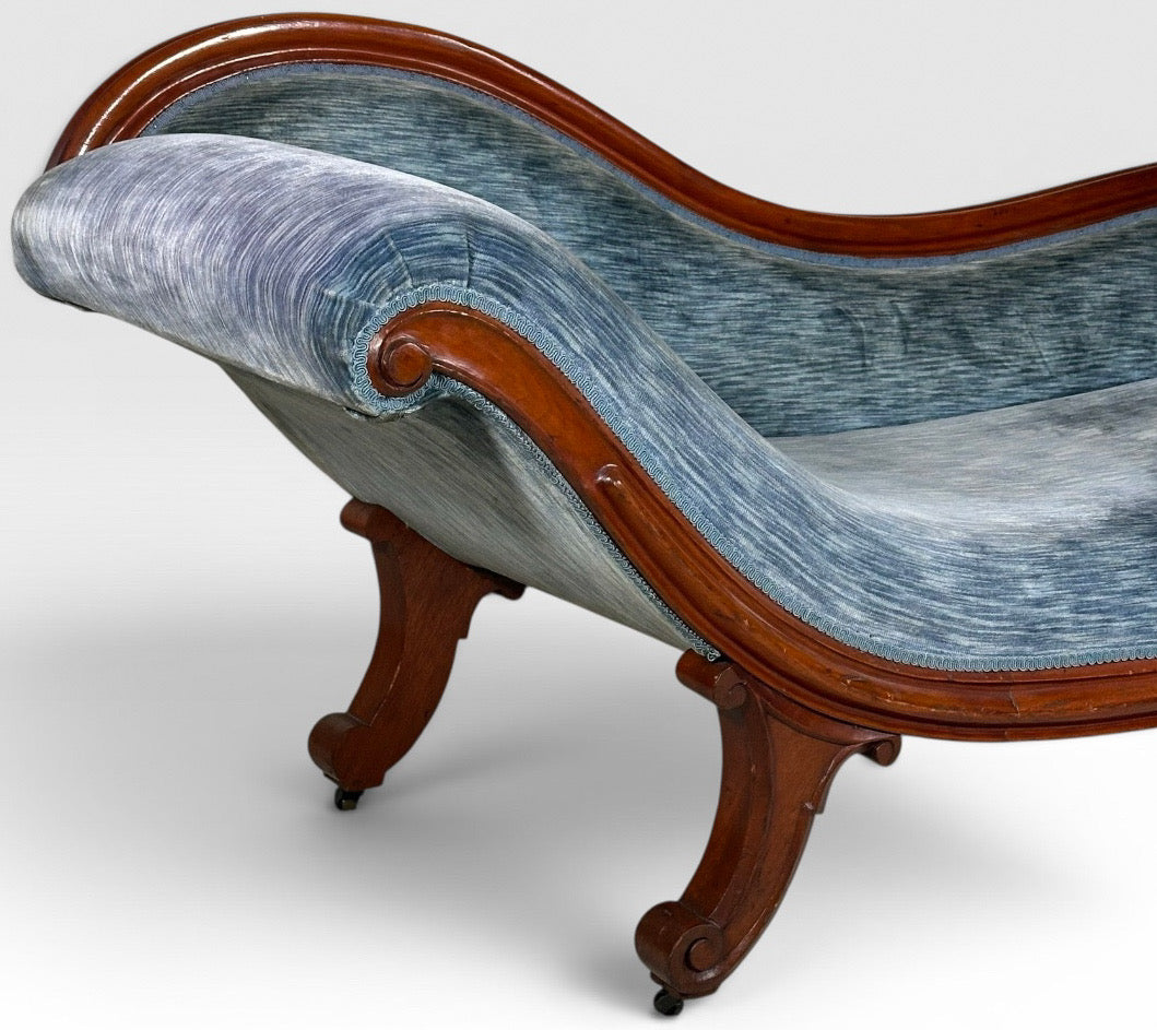 Antique Victorian Mahogany Swan Back Velvet Chaise Longue