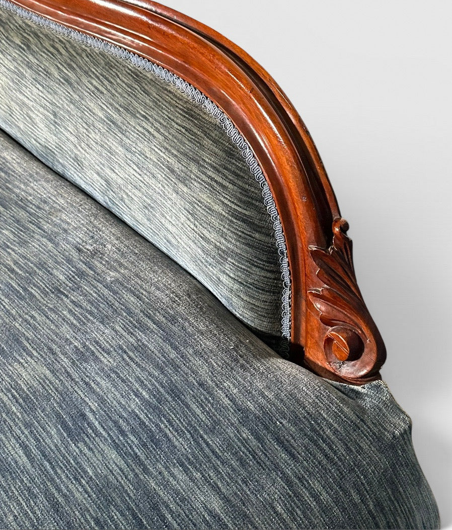 Antique Victorian Mahogany Swan Back Velvet Chaise Longue