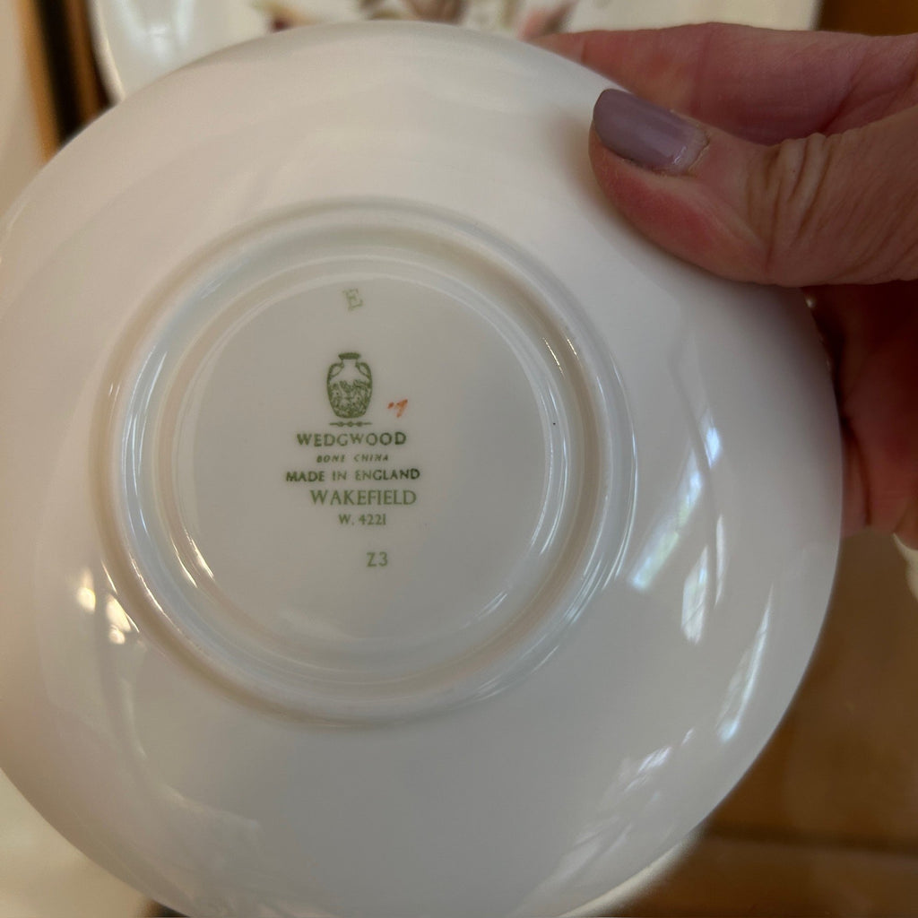 Mid Century 38-Piece Wedgwood Bone China Wakefield Pattern Tea and Coffee Service Large English Estate Set