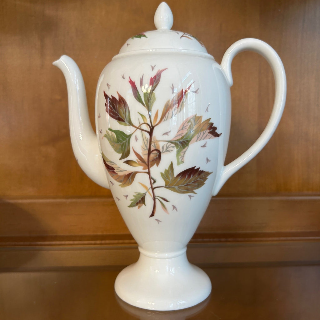 Mid Century 38-Piece Wedgwood Bone China Wakefield Pattern Tea and Coffee Service Large English Estate Set