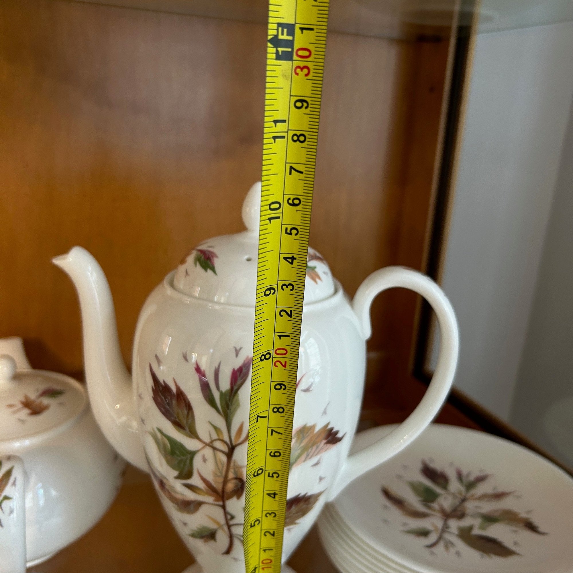 Mid Century 38-Piece Wedgwood Bone China Wakefield Pattern Tea and Coffee Service Large English Estate Set