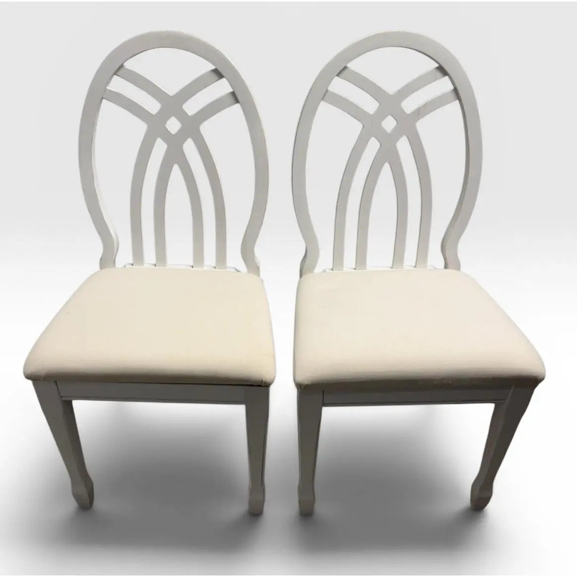 Universal Furniture White Dining Chairs Arched Open Work Geometric Rounded Back Set of Six