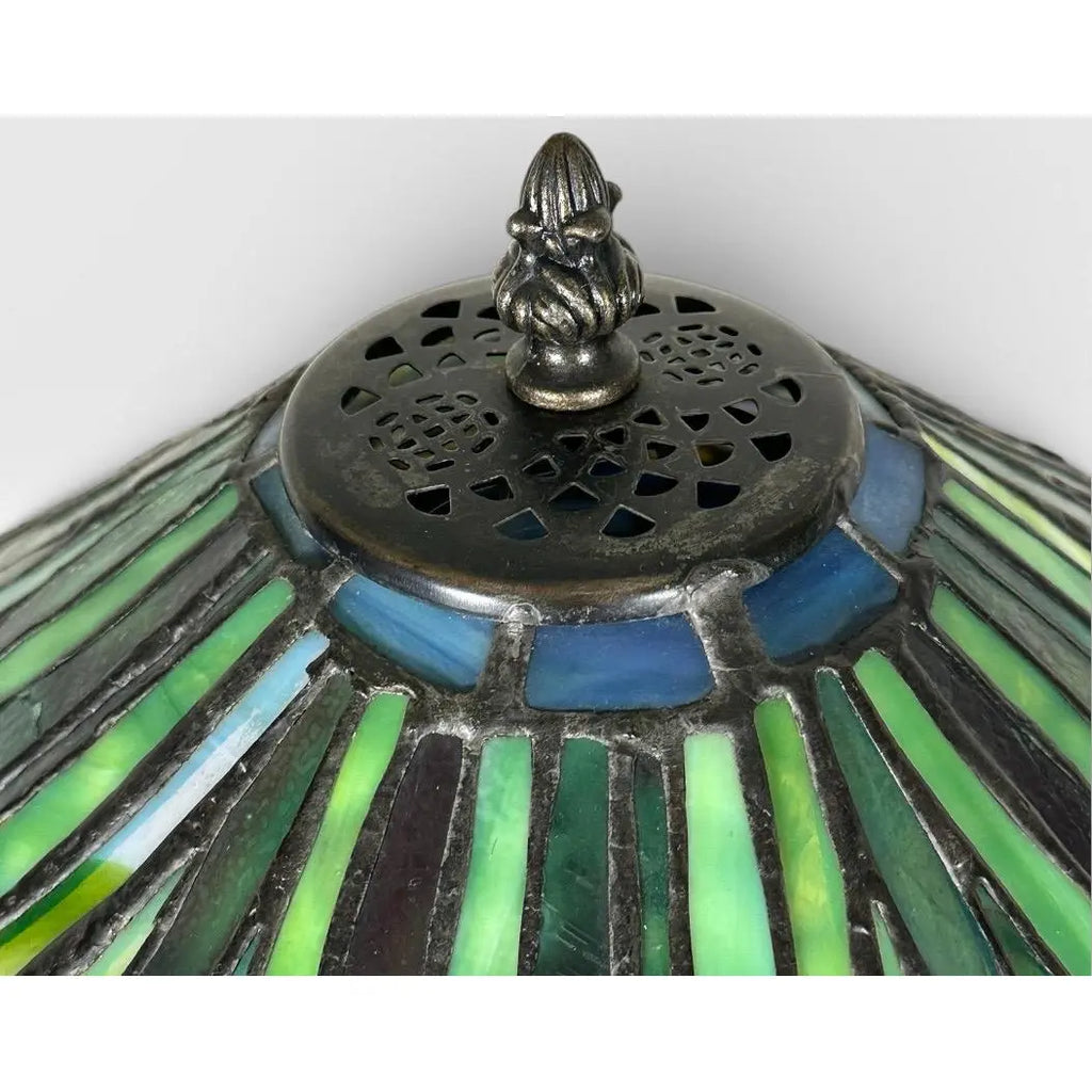 Vintage Tiffany Style Leaded Stained Glass Daffodil Table Lamp With Bronzed Fluted Base