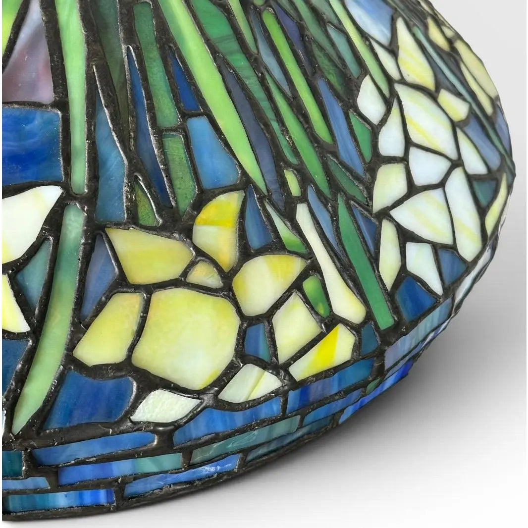 Vintage Tiffany Style Leaded Stained Glass Daffodil Table Lamp With Bronzed Fluted Base