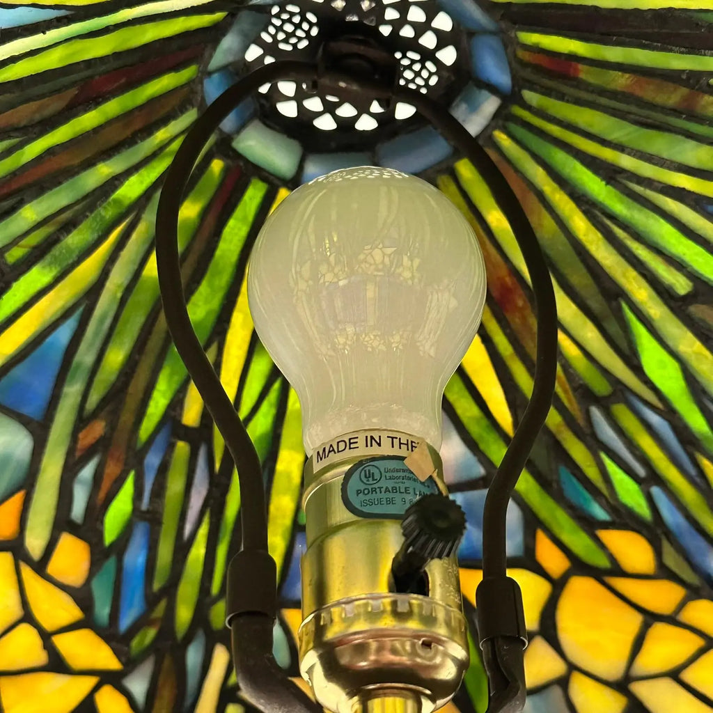 Vintage Tiffany Style Leaded Stained Glass Daffodil Table Lamp With Bronzed Fluted Base