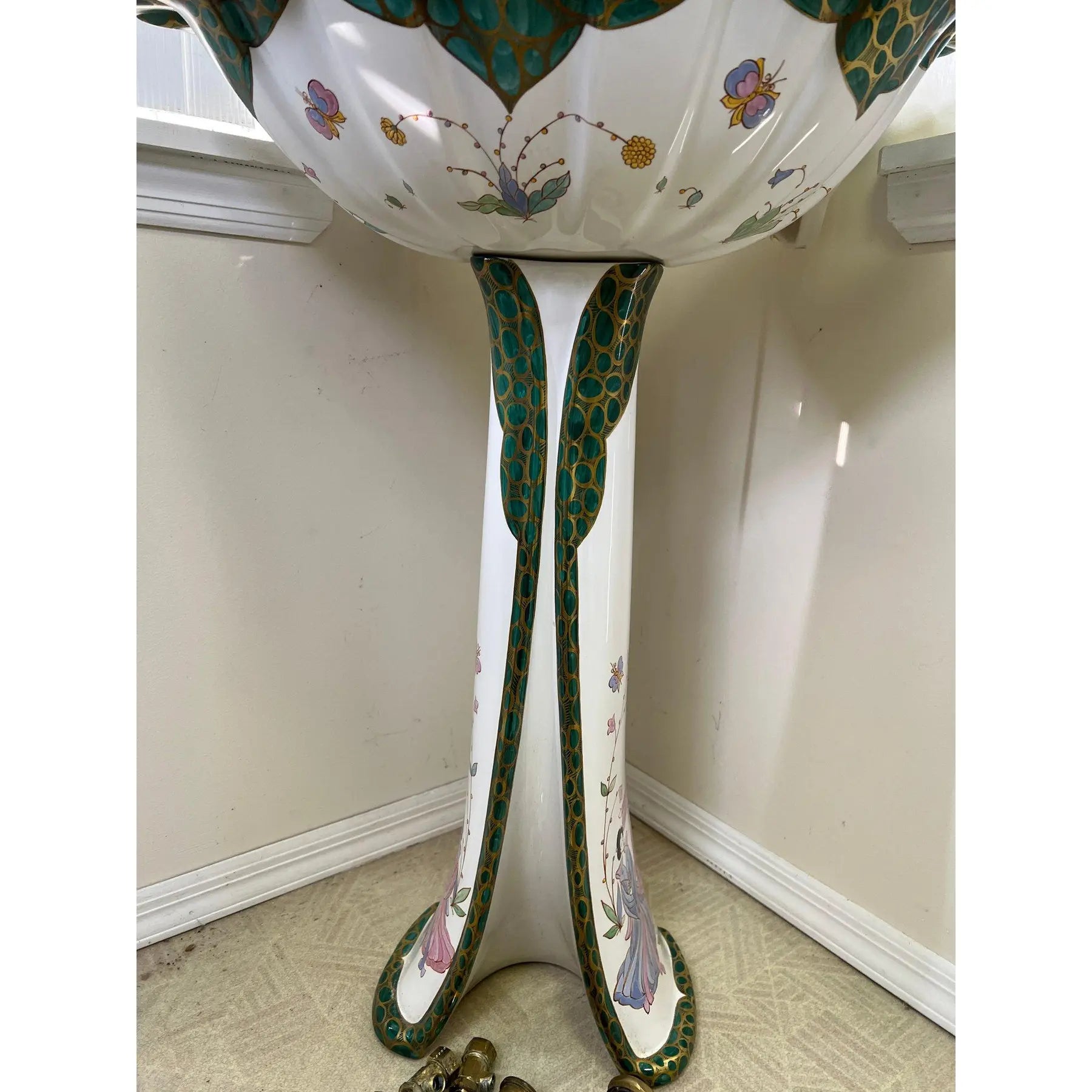 Sherle Wagner Chinoiserie Hand Painted Pedestal Sink and Complete 24k Gold Hardware Suite