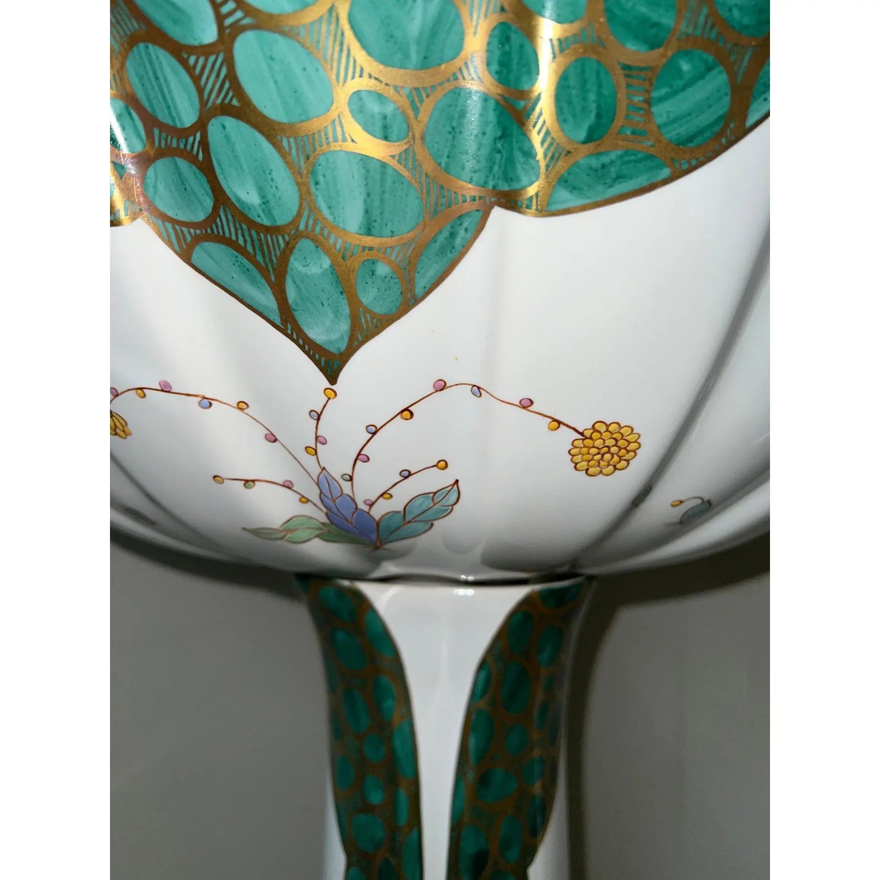 Sherle Wagner Chinoiserie Hand Painted Pedestal Sink and Complete 24k Gold Hardware Suite