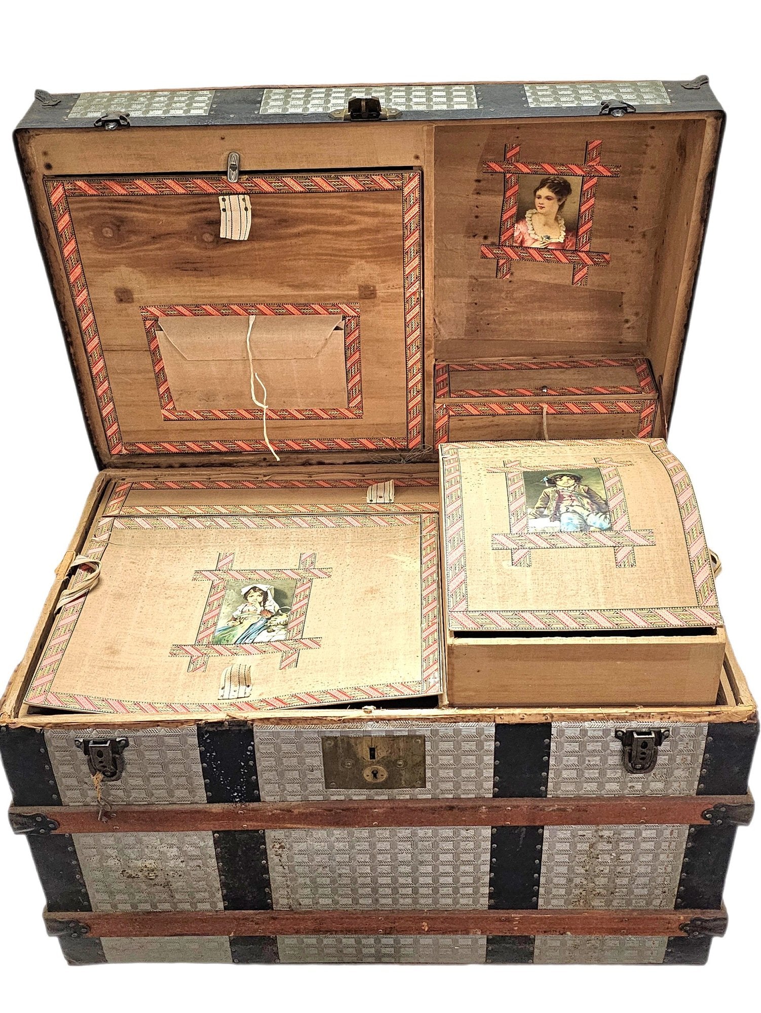 Antique Victorian Saratoga Steamer Trunk With Original Trays and Working Key
