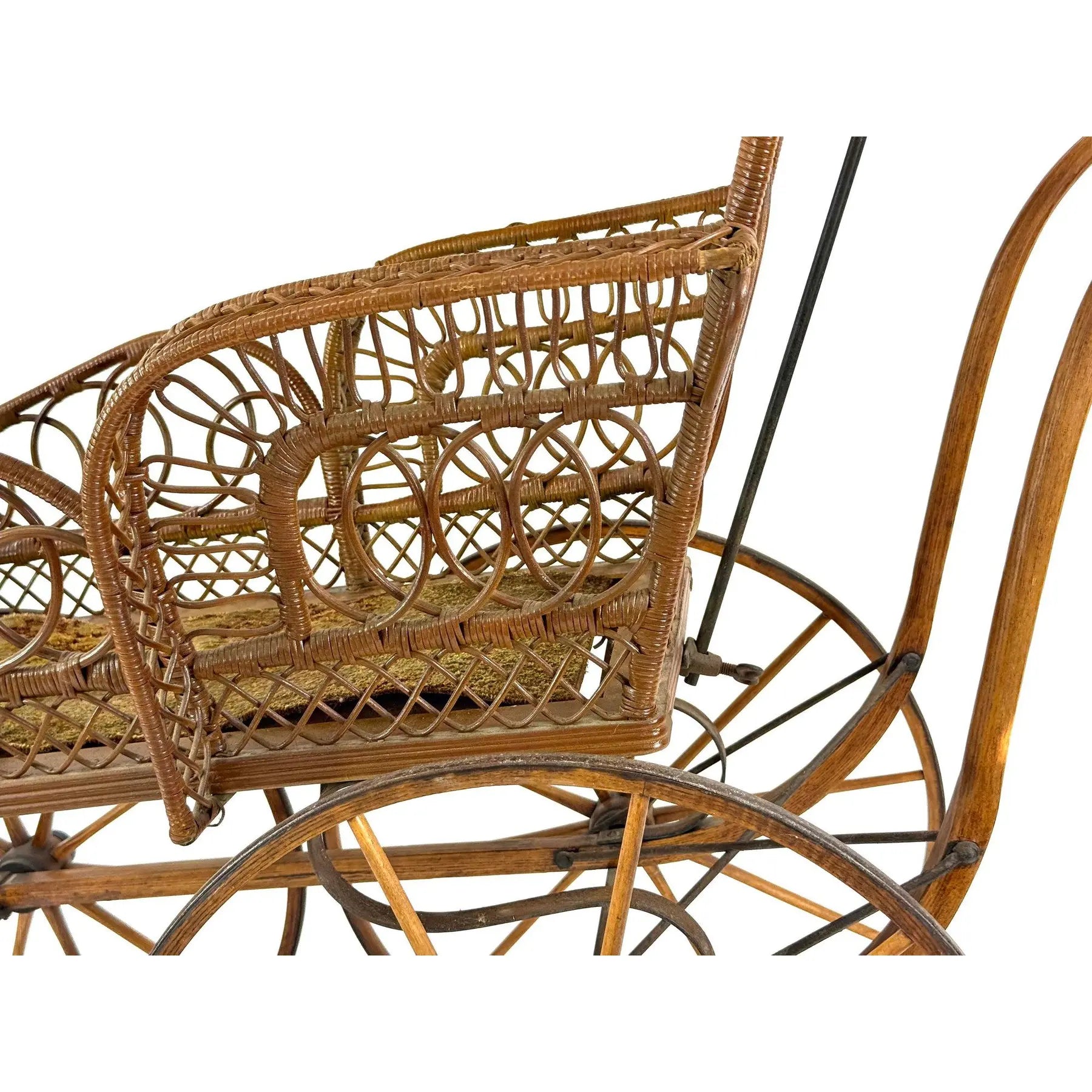 Museum-Quality 19th Century Victorian Wicker Baby Carriage with Original Lace Parasol - Heywood-Wakefield Style