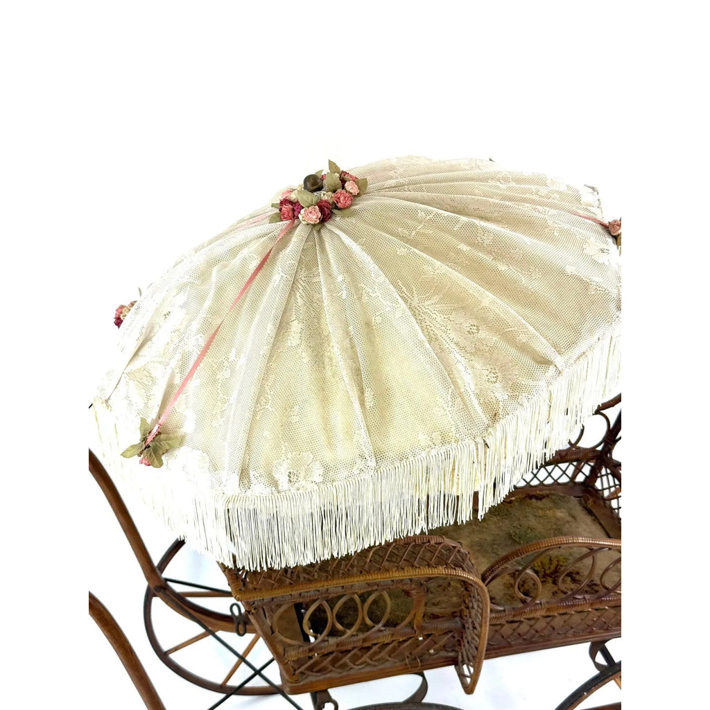 Museum-Quality 19th Century Victorian Wicker Baby Carriage with Original Lace Parasol - Heywood-Wakefield Style