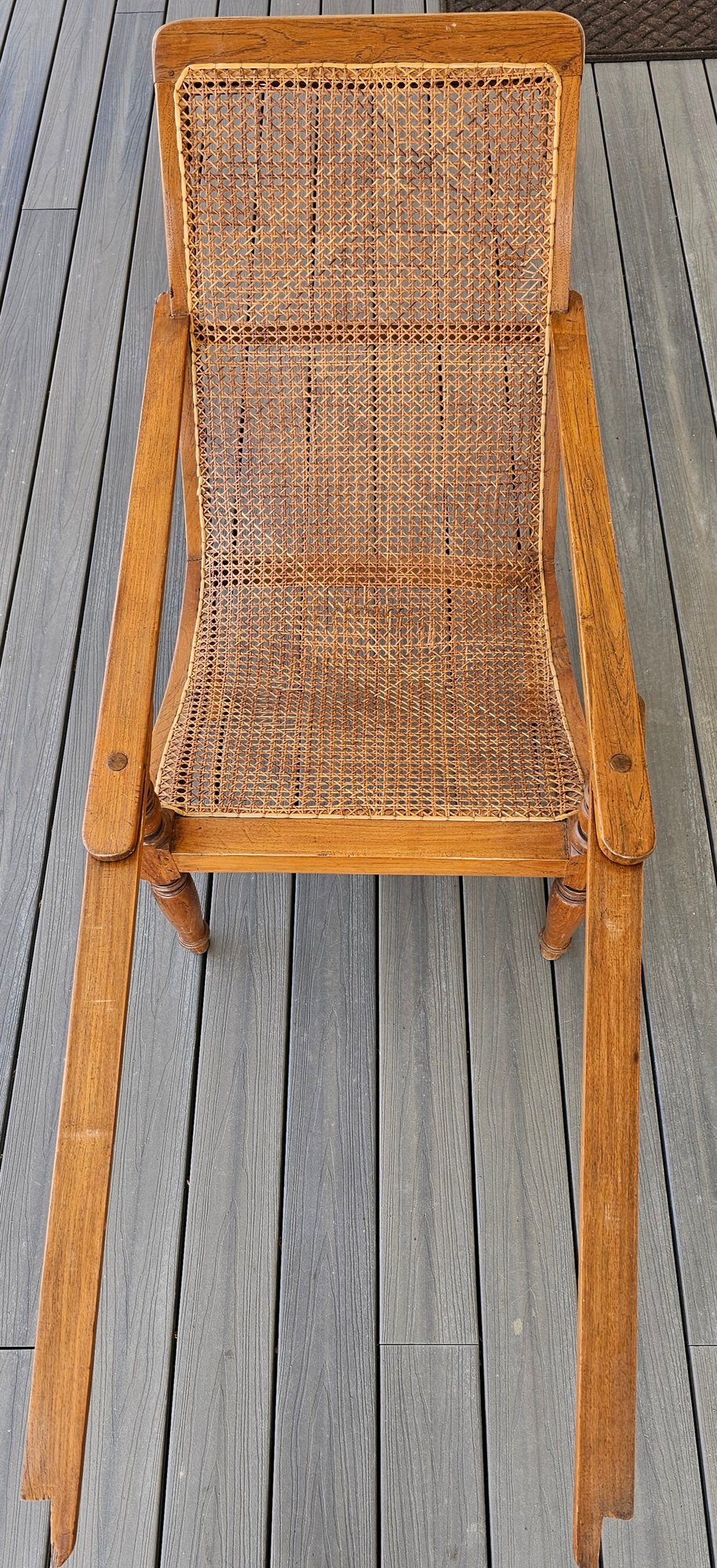 Antique 19th Century Oak Plantation Chair With Original Folding Leg Rests