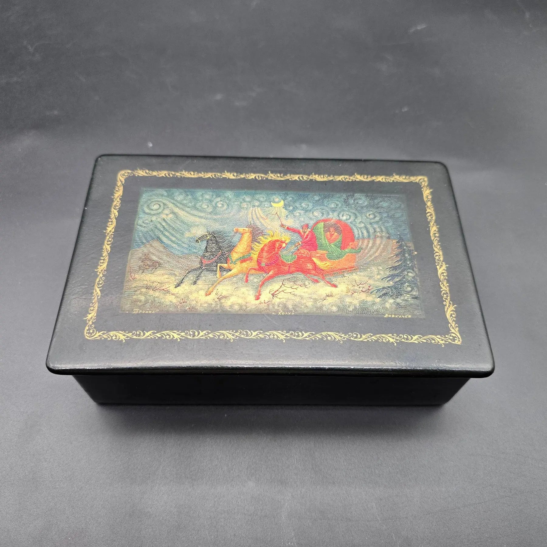 Vintage Hand-Painted Kholuy Lacquer Box – "Troika" Scene by Artist Lovkachev