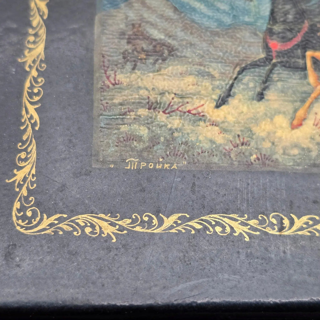 Vintage Hand-Painted Kholuy Lacquer Box – "Troika" Scene by Artist Lovkachev