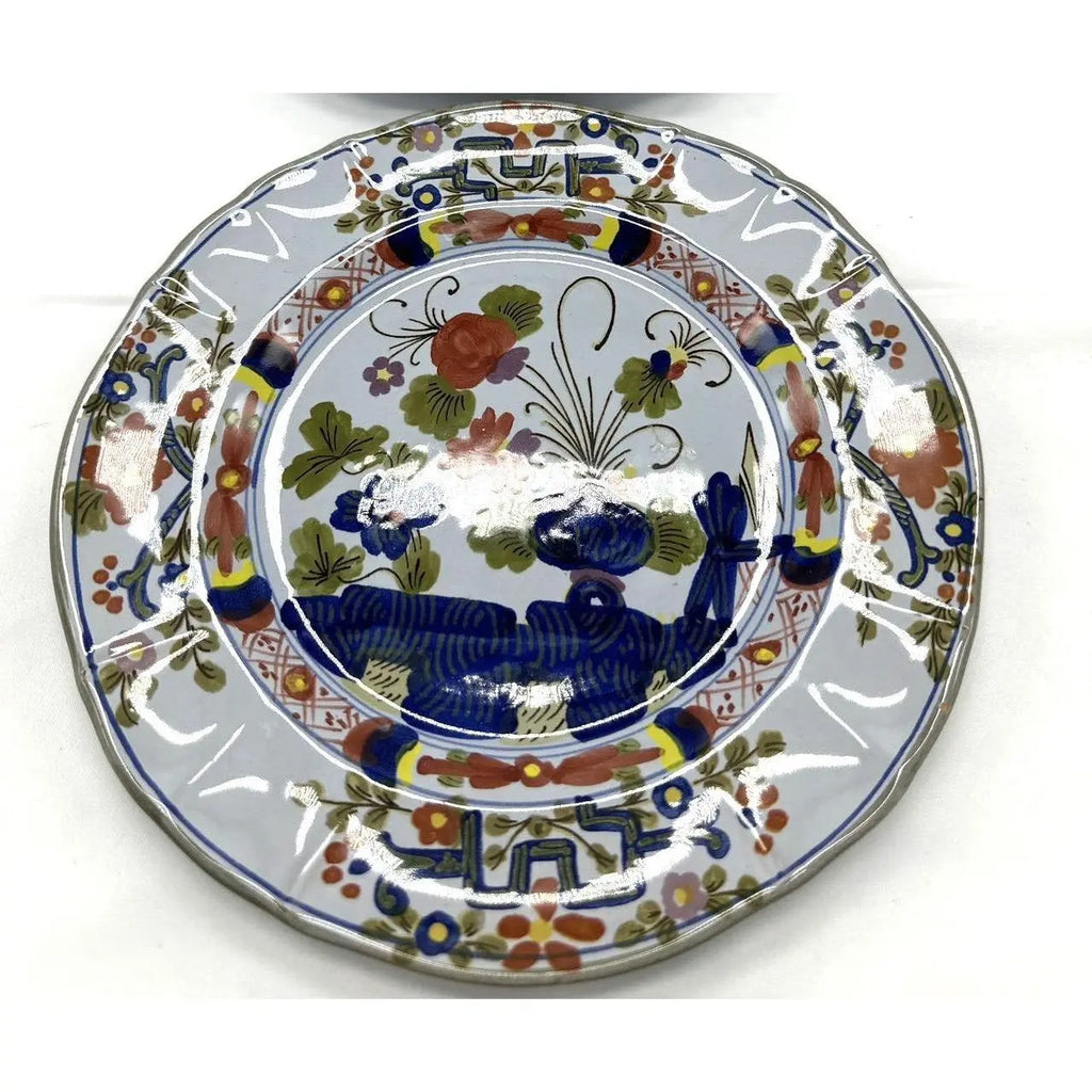 Vintage Italian Majolica Faenza Garofano Scalloped Plates - Pair