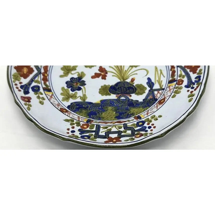 Vintage Italian Majolica Faenza Garofano Scalloped Plates - Pair