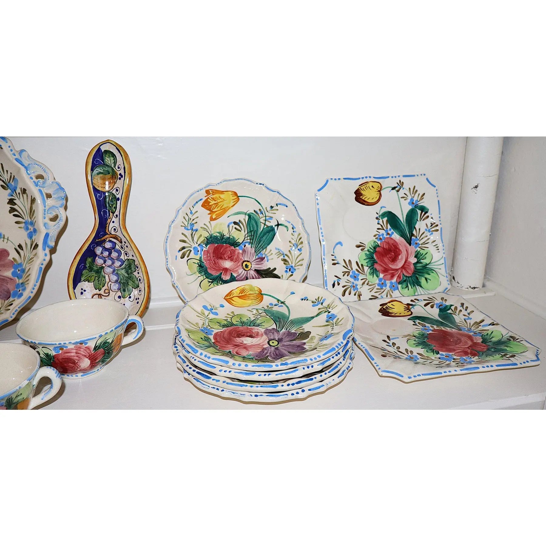 15 Piece Signed Deruta Italian Majolica Floral Collection, Hand Painted L'Antica and Fratelli Mari Maiolica Tea and Dessert Set, Mediterranean Decor