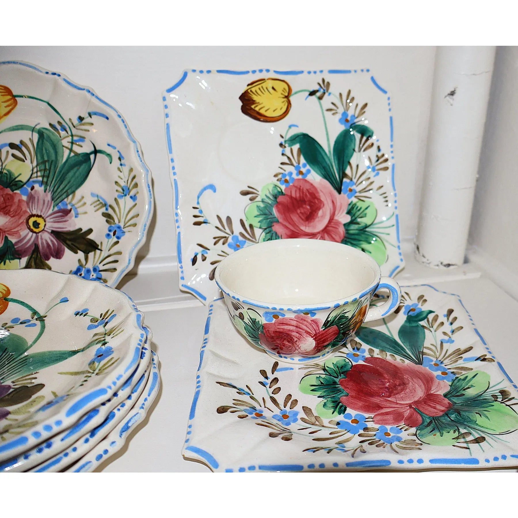15 Piece Signed Deruta Italian Majolica Floral Collection, Hand Painted L'Antica and Fratelli Mari Maiolica Tea and Dessert Set, Mediterranean Decor
