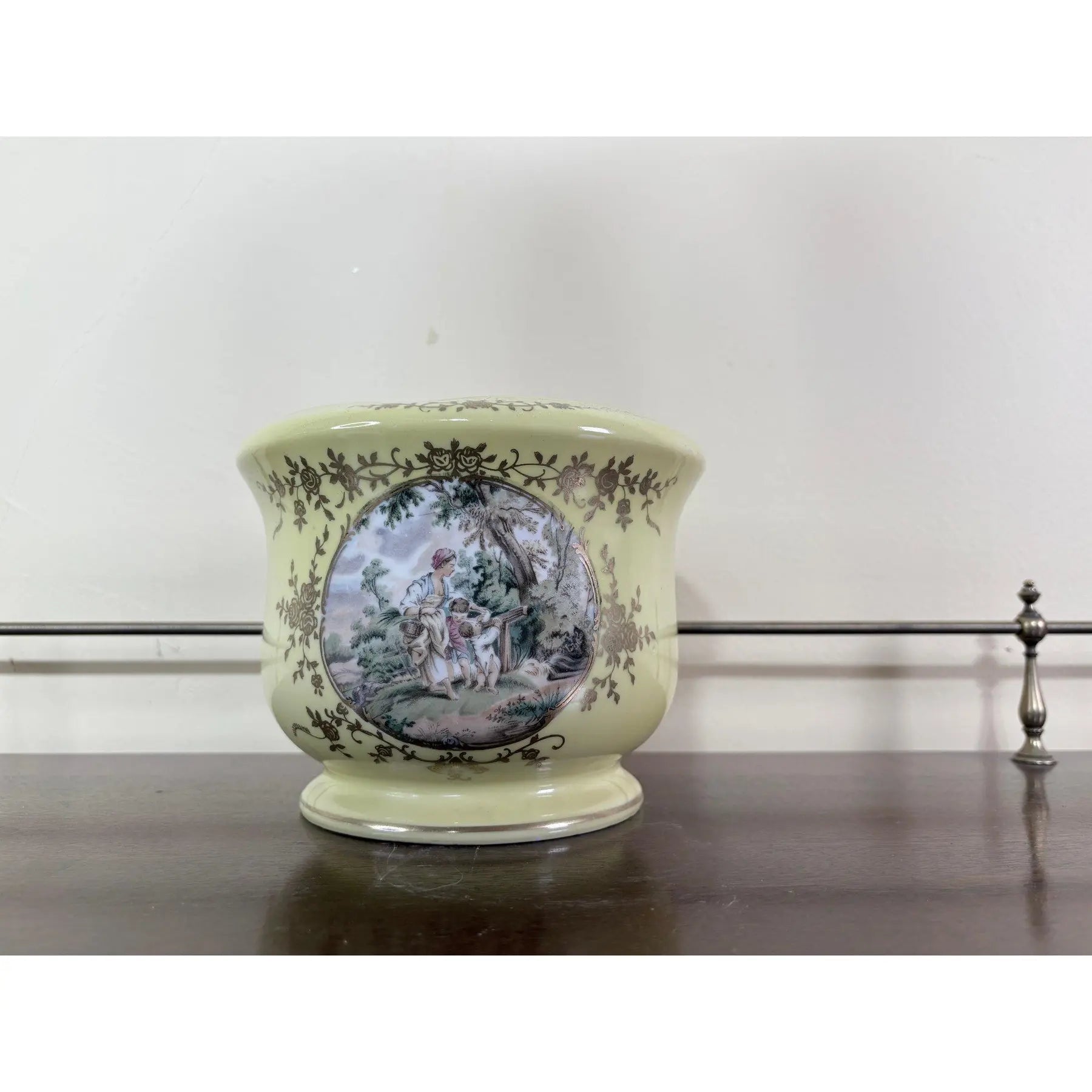 Elegant Neoclassical Style Cachepot — Scenic Romantic Portraits & Gilt Filigree