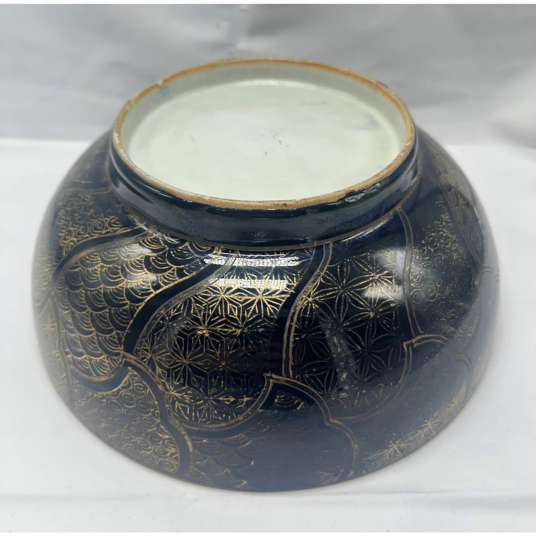 18th C. Qianlong Chinese Export Powder Blue Gilt Famille Rose 11 Inch Punch Bowl, Antique Qing Dynasty Chinoiserie Porcelain, Mandarin Palette