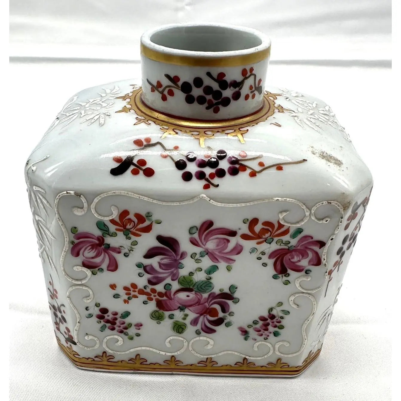 Antique George III Armorial Chinese Export Porcelain Tea Caddy British Royal Arms