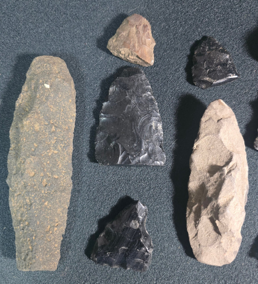 Curated Collection of Hand-Worked Stone Lithic Artifacts and Projectile Points - 21 Pieces