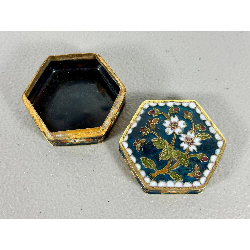 Exquisite Vintage Chinese Cloisonné Enamel Box