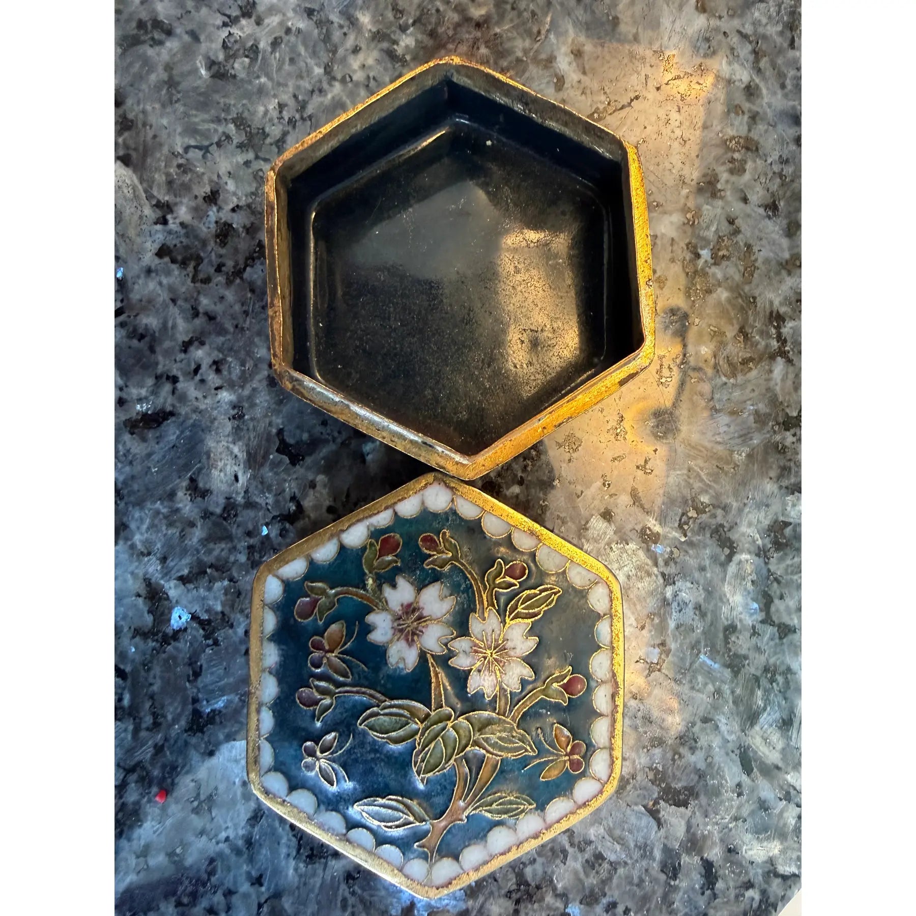 Exquisite Vintage Chinese Cloisonné Enamel Box