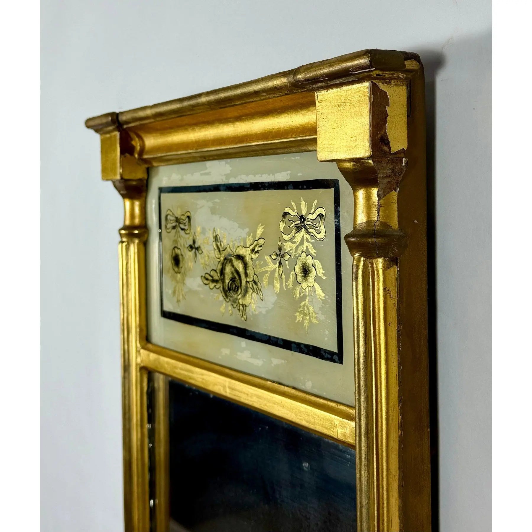 Antique 1820 American Federal Giltwood Tabernacle Mirror with Eglomise Glass