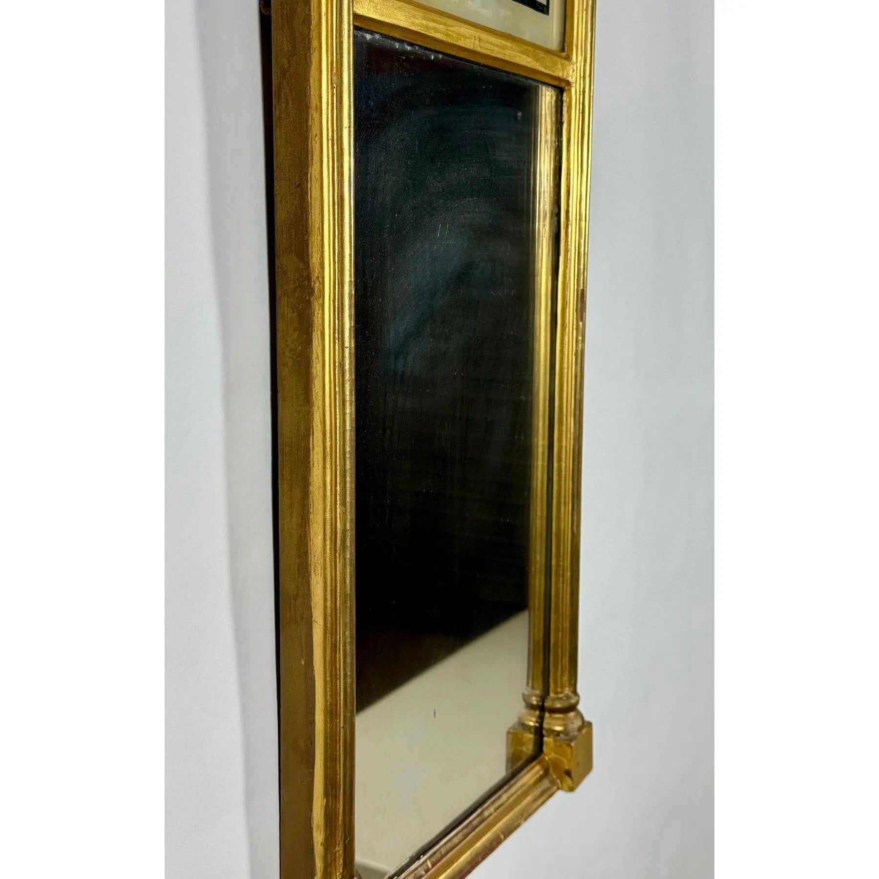 Antique 1820 American Federal Giltwood Tabernacle Mirror with Eglomise Glass