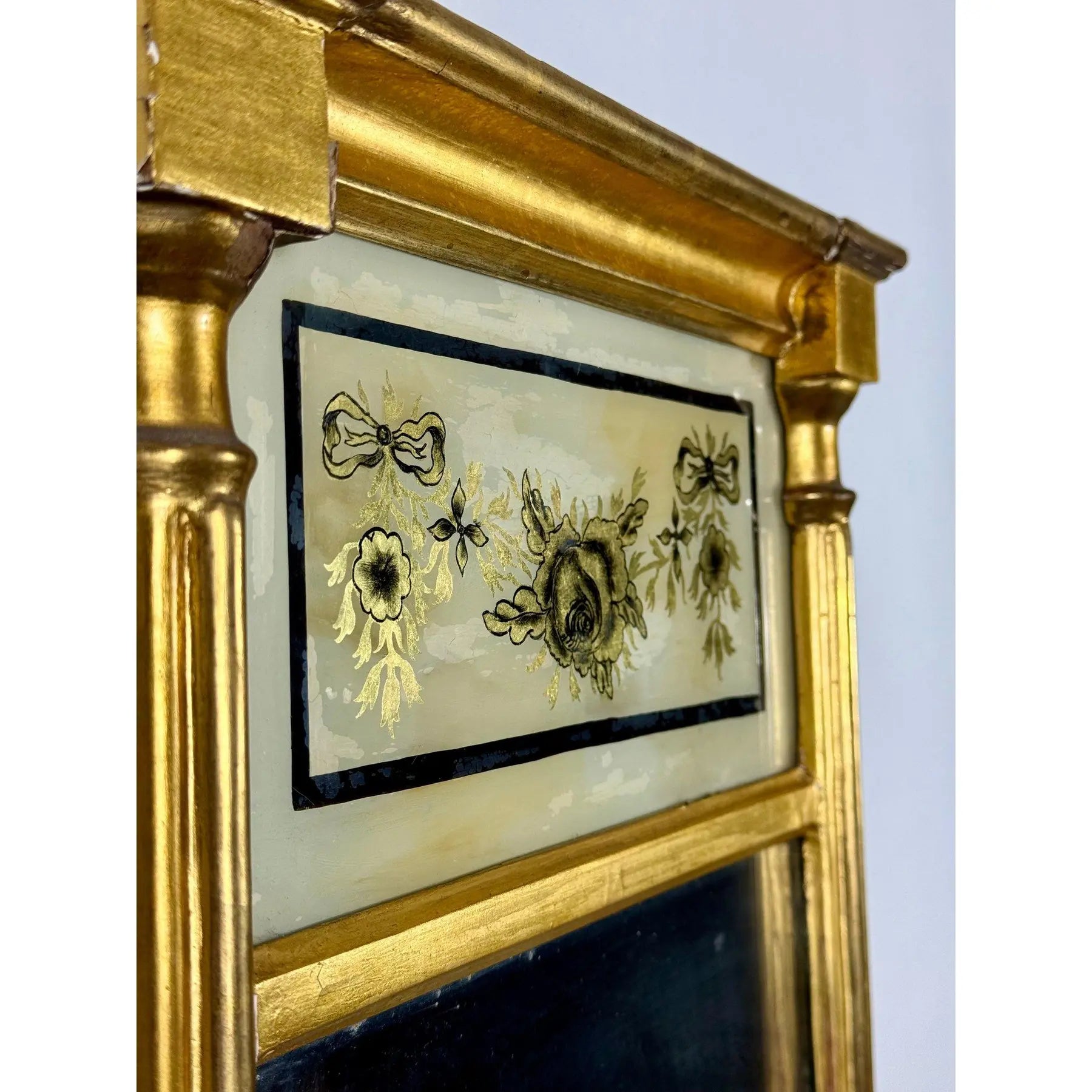 Antique 1820 American Federal Giltwood Tabernacle Mirror with Eglomise Glass