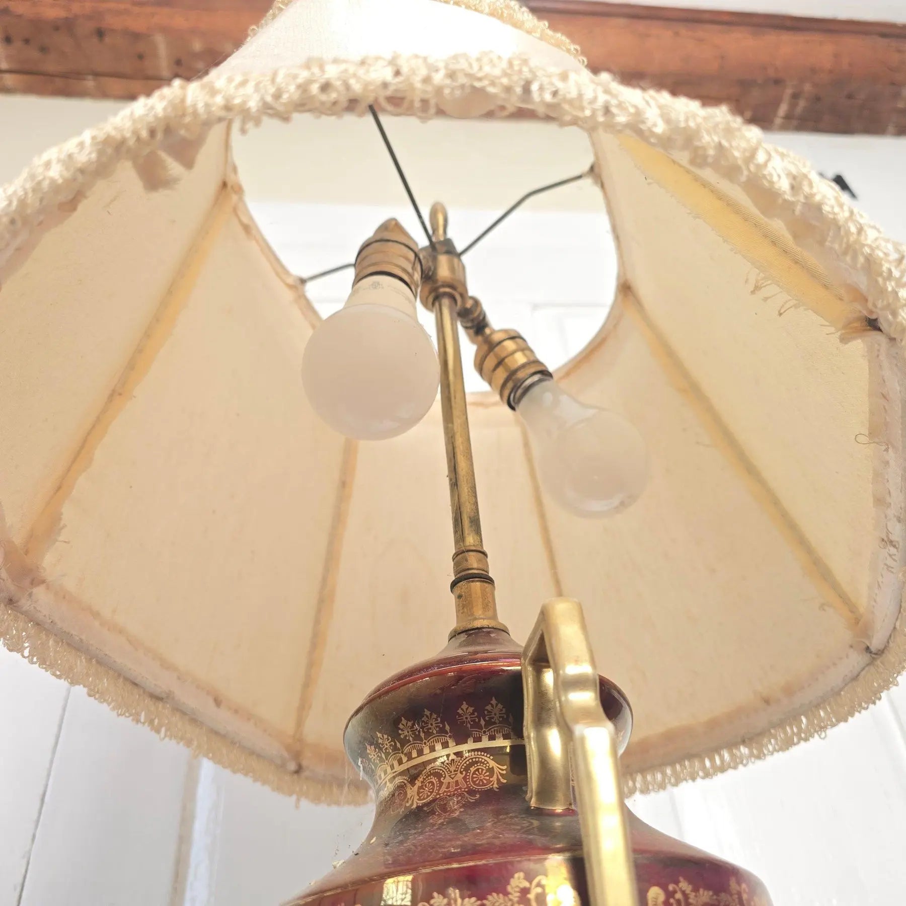 Vintage Fragonard-Style Porcelain Urn Lamp in Burgundy & Gold Gilt
