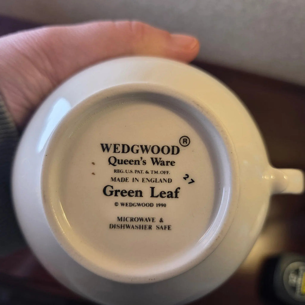 Vintage 1990 Wedgwood "Green Leaf" Queen's Ware Sugar & Creamer Set