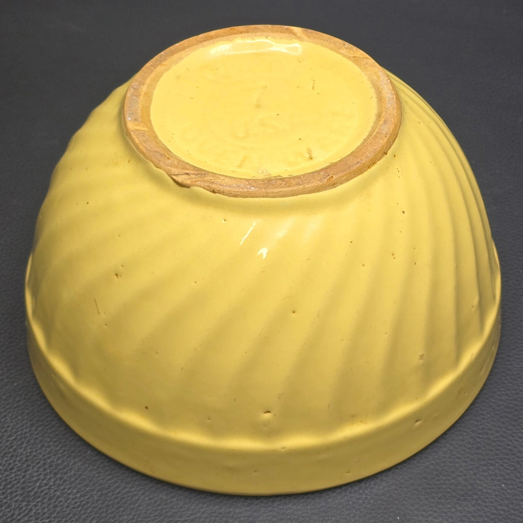 Vintage American Yellow Ware Mixing Bowl Swirl Pattern Oven Ware