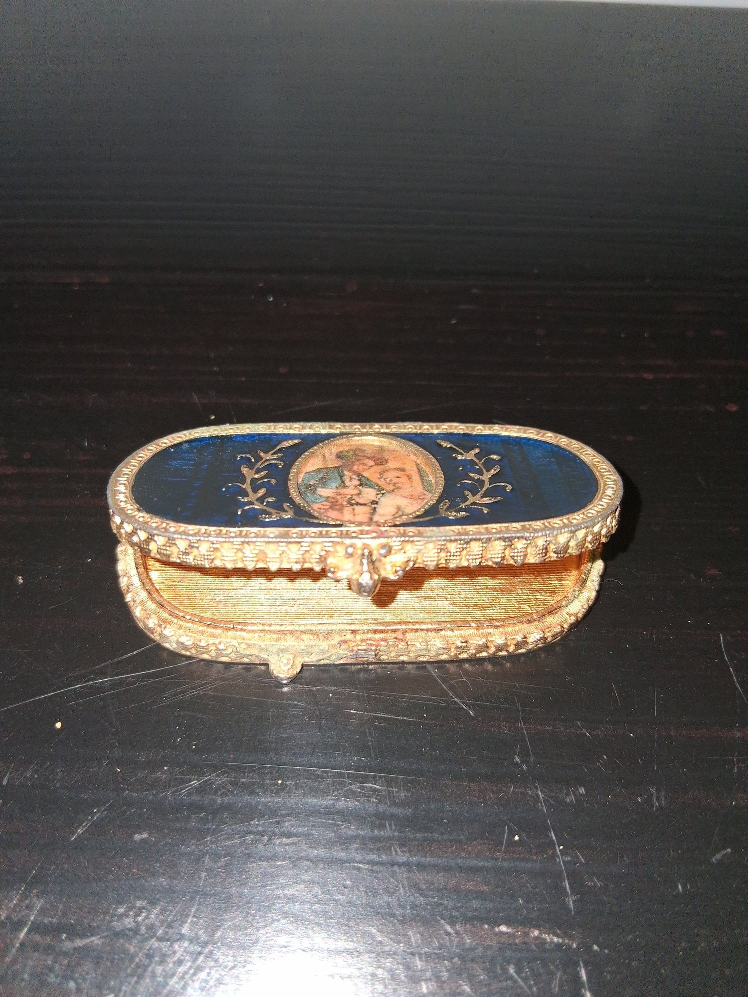Vintage Style Estée Lauder Attributed Solid Perfume Compact Oval Keepsake Vanity Box