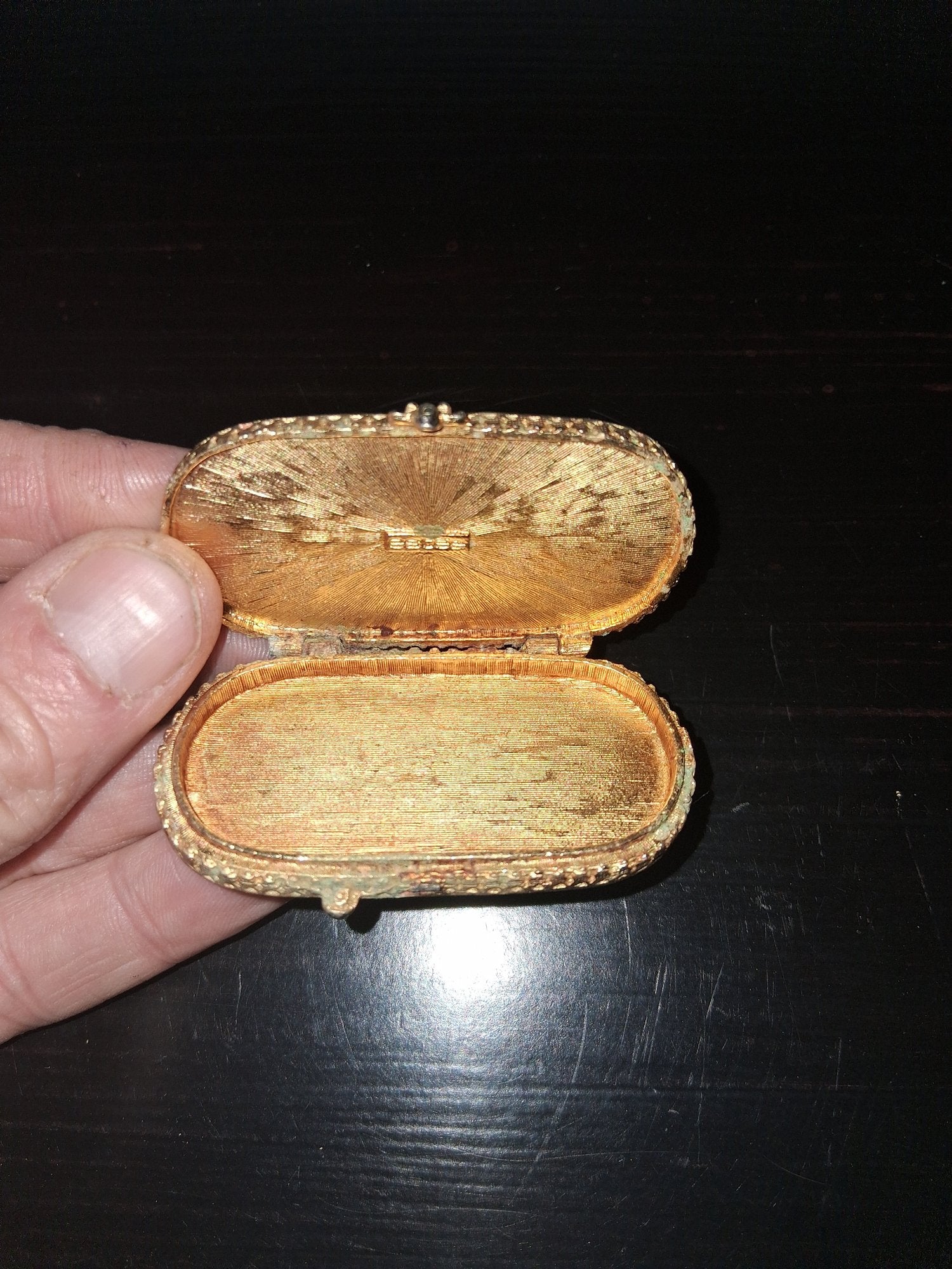 Vintage Style Estée Lauder Attributed Solid Perfume Compact Oval Keepsake Vanity Box
