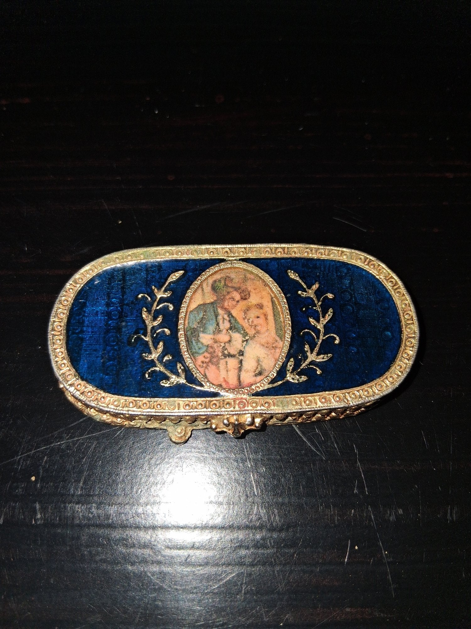 Vintage Style Estée Lauder Attributed Solid Perfume Compact Oval Keepsake Vanity Box