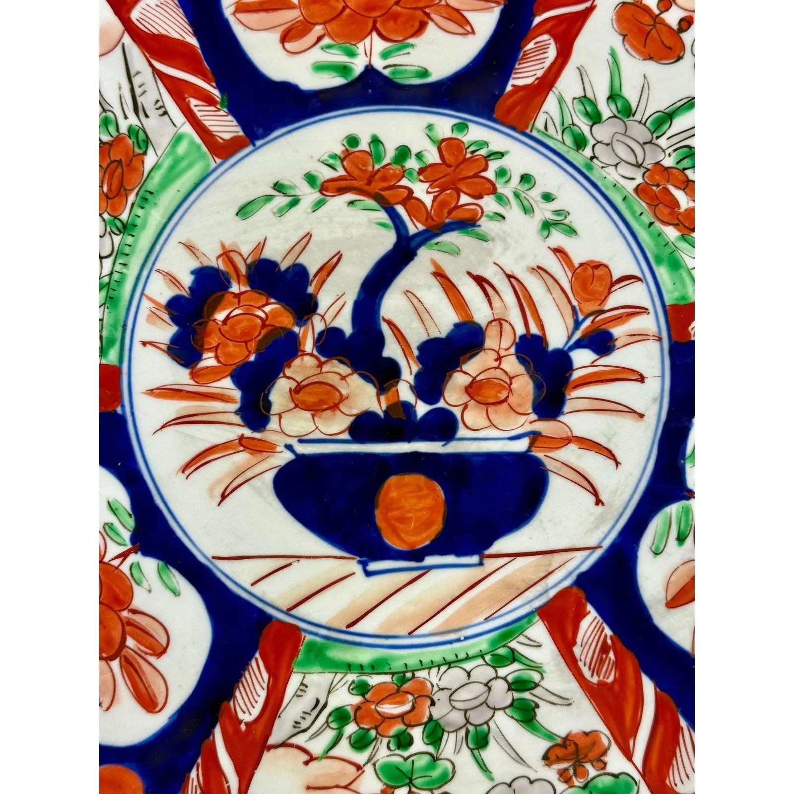 Large Antique Meiji Period Japanese Imari Scalloped Porcelain Charger 13.25 Inch