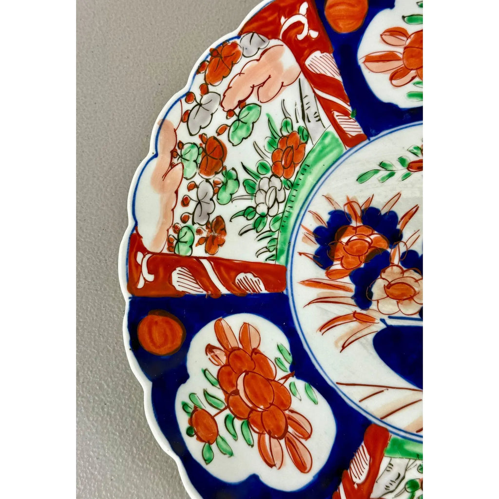 Large Antique Meiji Period Japanese Imari Scalloped Porcelain Charger 13.25 Inch