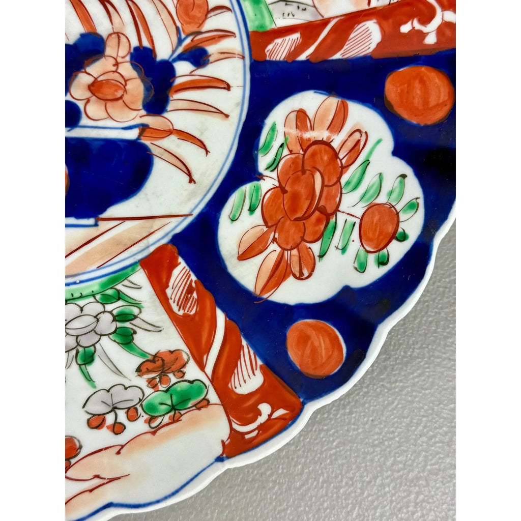 Large Antique Meiji Period Japanese Imari Scalloped Porcelain Charger 13.25 Inch