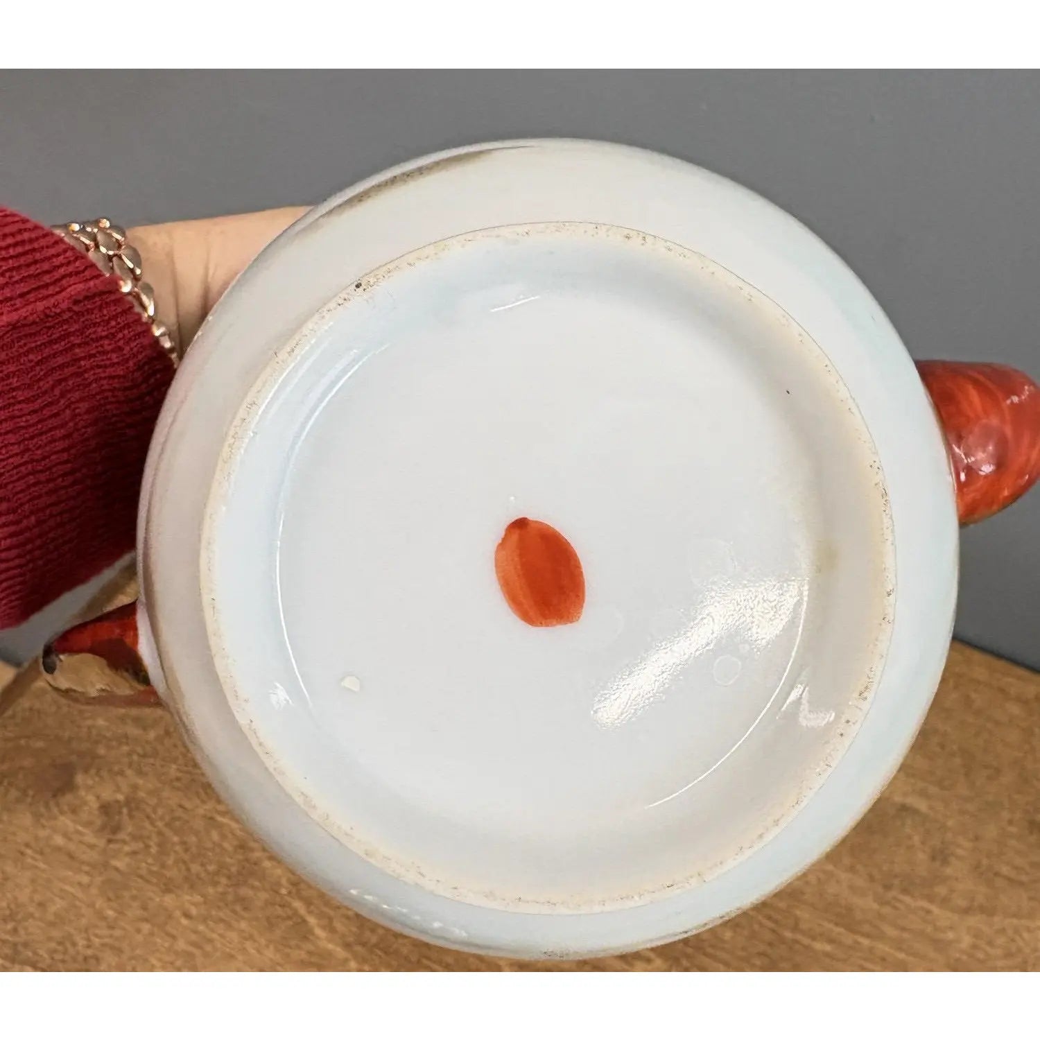 Striking Vintage Kutani Porcelain 17-Piece Set