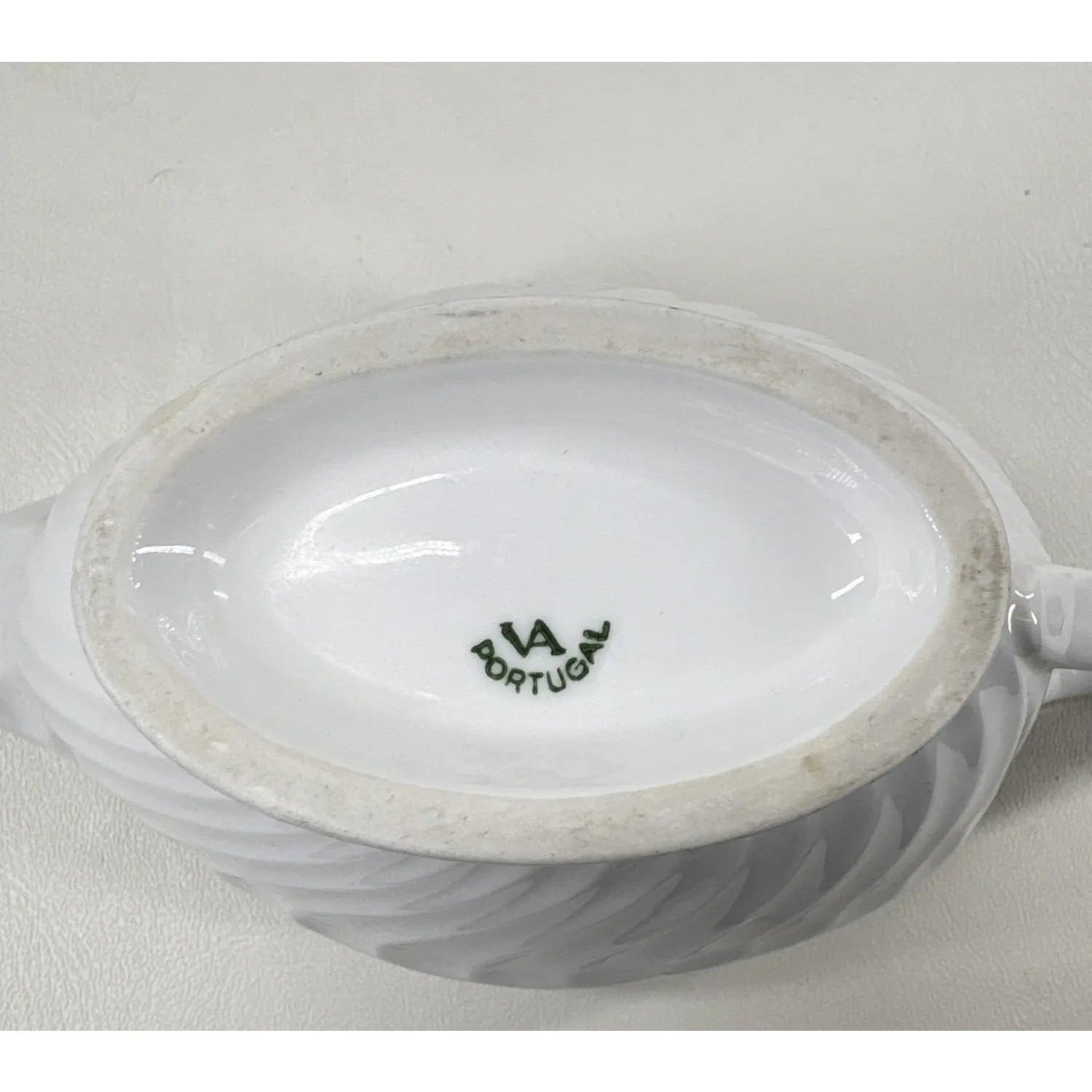 Vintage Vista Alegre Portugal "Sagres" White Swirl Gravy Boat & Saucer Set - 8 Pieces