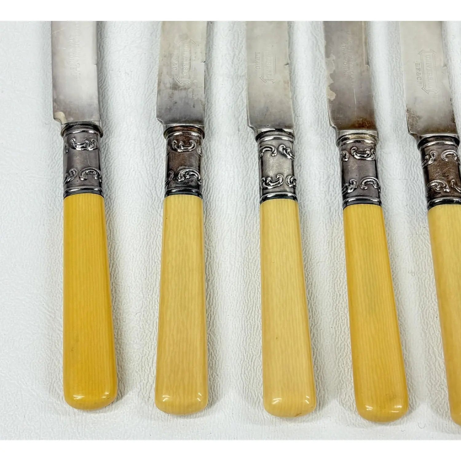 Classic American Tableware from the Famed Aetna Works